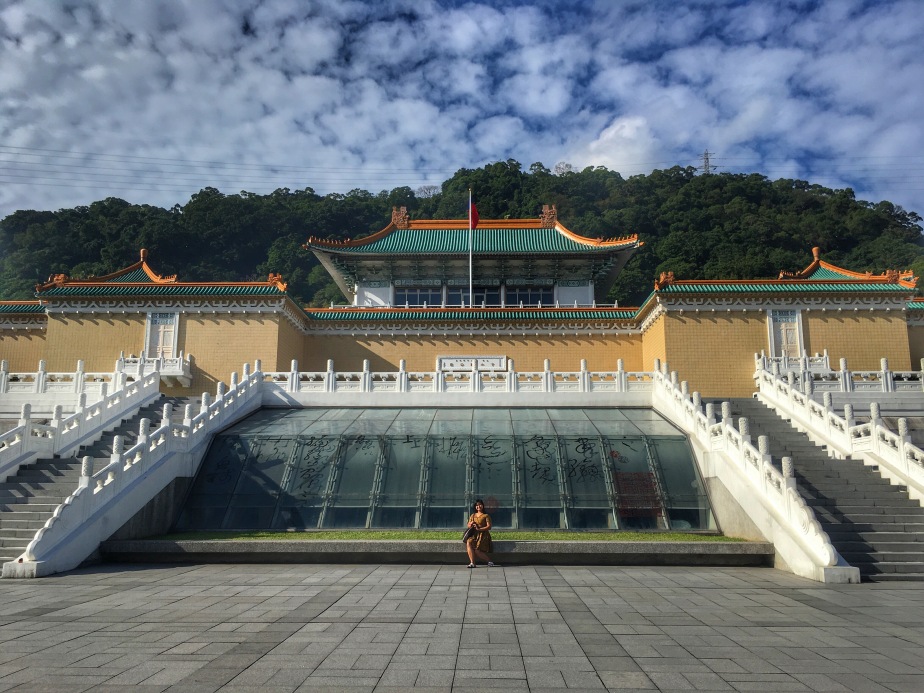 How We Walked Our Way To The National Palace Museum (Taipei Day 1)